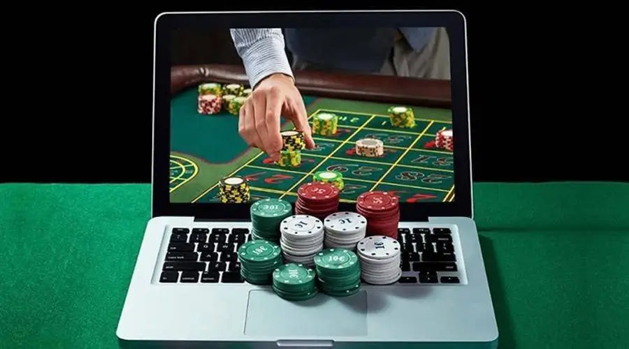 Hướng dẫn chi tiết các bước đọc kèo Baccarat tại FCB8